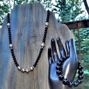 Vintage Simply Classic Black/Silver Bead Necklace w/Bracelet Set